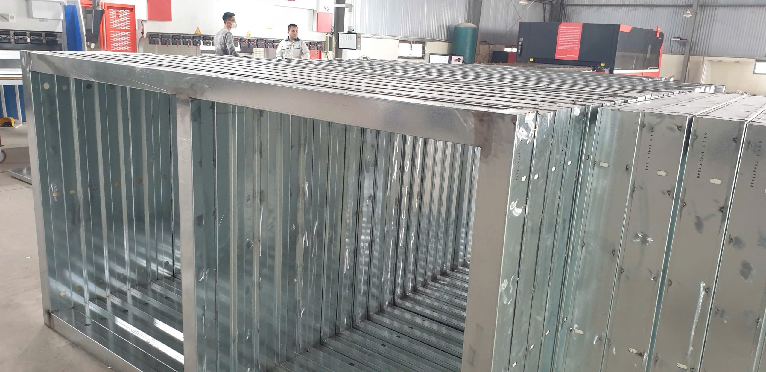 Khung thép trước khi sơn